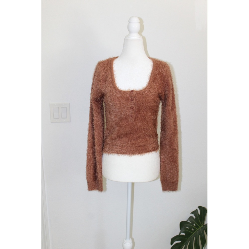 More To Come Brown Fuzzy Eyelash Knit Cropped Henley Square Neck Top Womens L